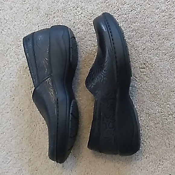 Women's Black Dansko Shoes, Size 36