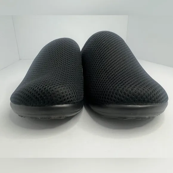 Womens Fly Flot Black Slipper Shoes Size 7.5US / 39 Euro