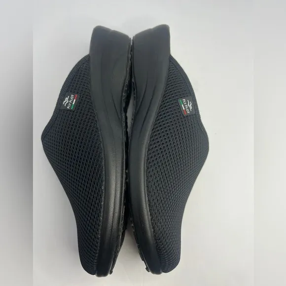 Womens Fly Flot Black Slipper Shoes Size 7.5US / 39 Euro