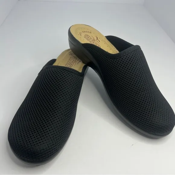 Womens Fly Flot Black Slipper Shoes Size 7.5US / 39 Euro