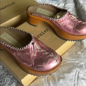 Women's free people Jim Barnier new w/ box Pink metallic distressed clog sz 10