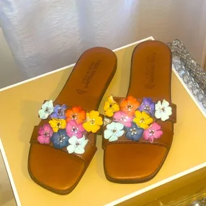Women’s sandals 🌸🌼🌸🌼🌸