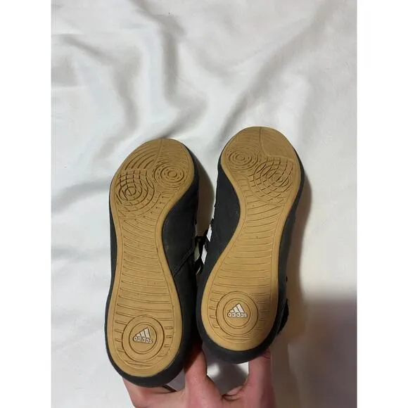 Wrestling shoes