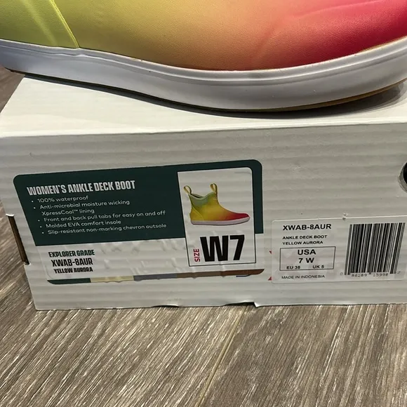 XTRATUF Ankle Deck Boot Yellow Aurora Size 7 NEW