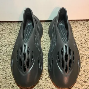 Yeezy Foam Runner Sandals