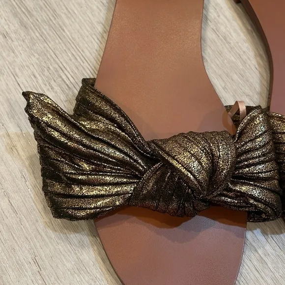 Zara gold bow sandals Size 40