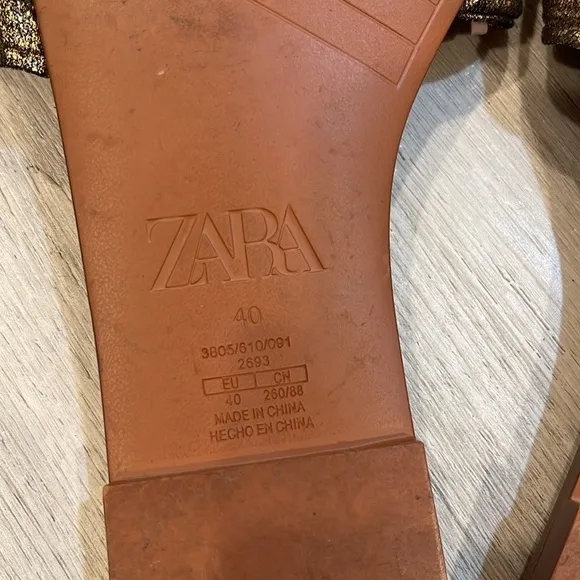 Zara gold bow sandals Size 40
