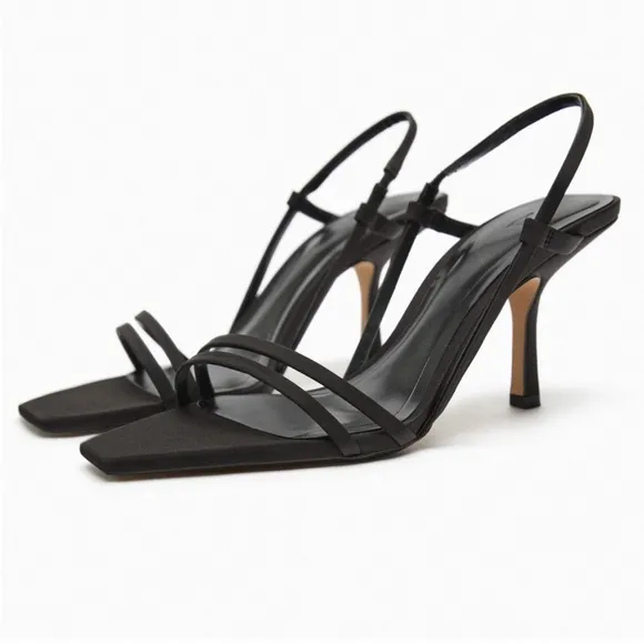 Zara Sz 38/ 7.5 black strappy heeled sandals.